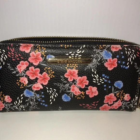 Steve Madden Black Floral accordion Women's Wallet - Picture 2 of 12
